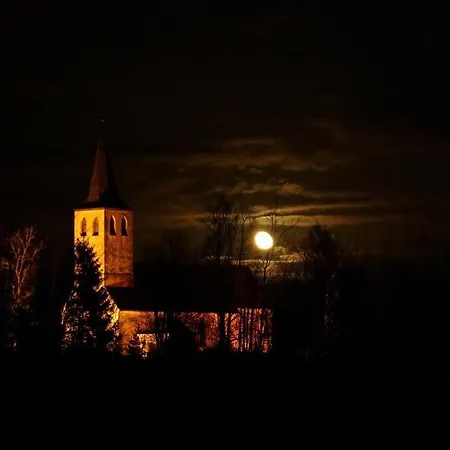 Cozy In Appartamento Suuremõisa